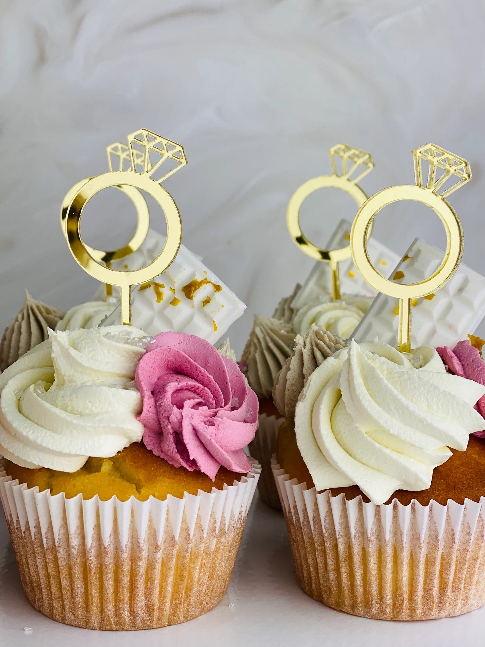 Diamond Cake Toppers Gold No. 0 Diamond Cake Toppers Gold No. 0