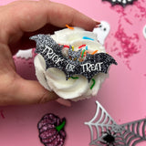 Trick or treat bat! Mini topper